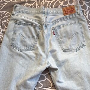 Levi's Light Wash Straight Jeans Low Pro